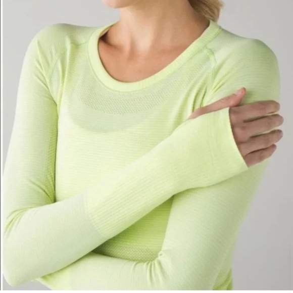 RARE Lululemon Run Swiftly Tech Long Sleeve Size 6 - Picture 10 of 10